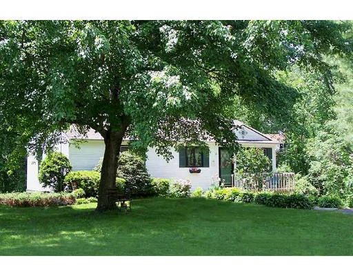 Unit for sale at 33 Avery St, East Longmeadow, MA 01028