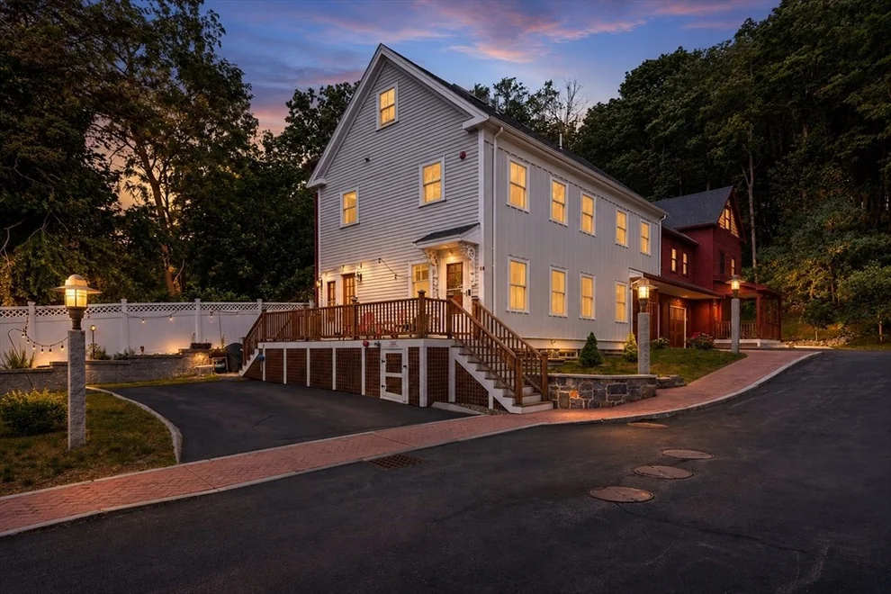 Unit for sale at 83 High Street, Ipswich, MA 01938