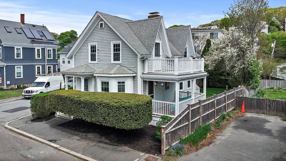Unit for sale at 38 Puritan Rd, Swampscott, MA 01907