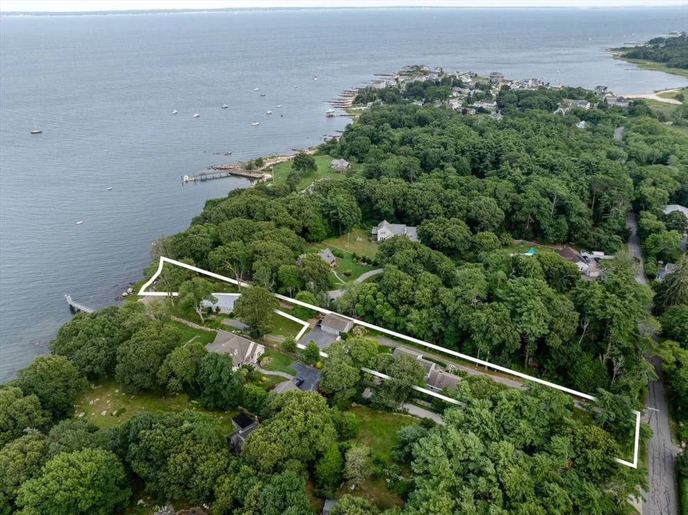 Unit for sale at 94 Aucoot Rd, Mattapoisett, MA 02739