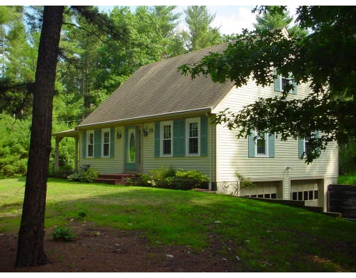 Unit for sale at 29 Stuart Rd, Rochester, MA 02770