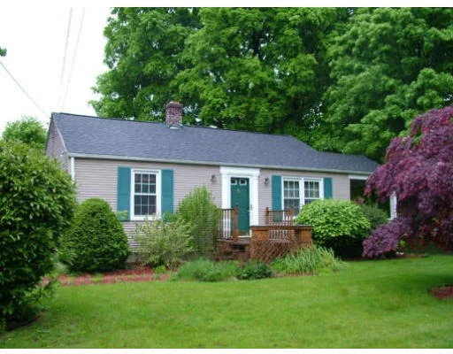 Unit for sale at 6 Meadow Rd, Longmeadow, MA 01106