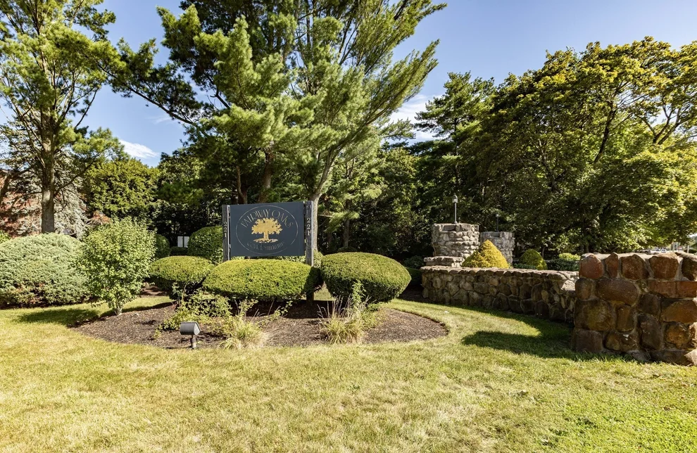 Unit for sale at 221 Oak Street, Brockton, MA 02301
