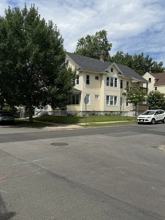 Unit for sale at 52-54 Westford Cir, Springfield, MA 01109