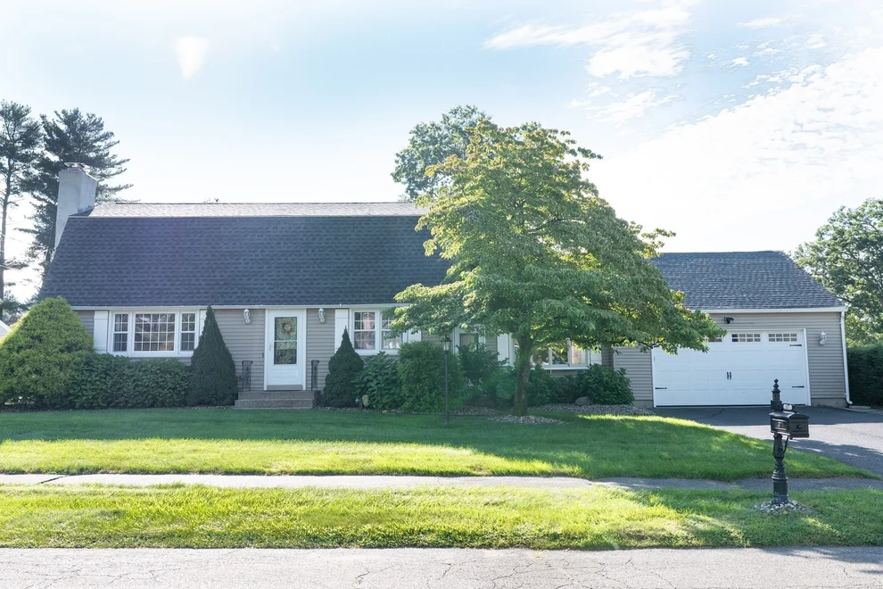 Unit for sale at 67 Kittredge Dr, Westfield, MA 01085