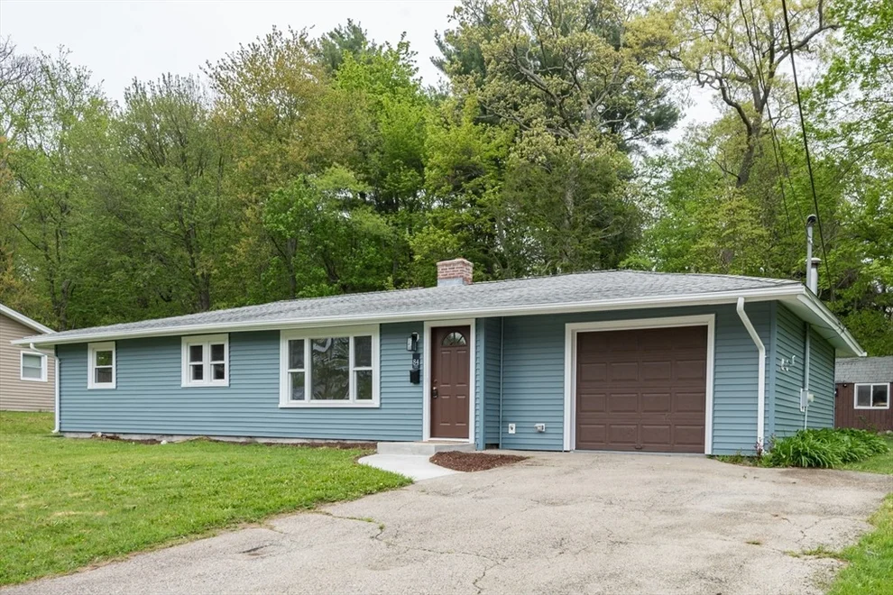 Unit for sale at 84 Poole Cir, Holbrook, MA 02343