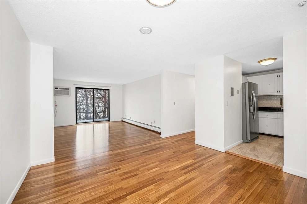 Unit for sale at 307 Pawtucket Blvd, Lowell, MA 01854