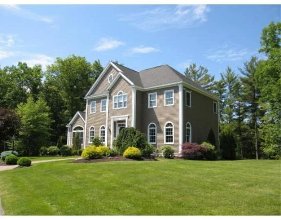 Unit for sale at 15 Ogden Ln, Middleton, MA 01949