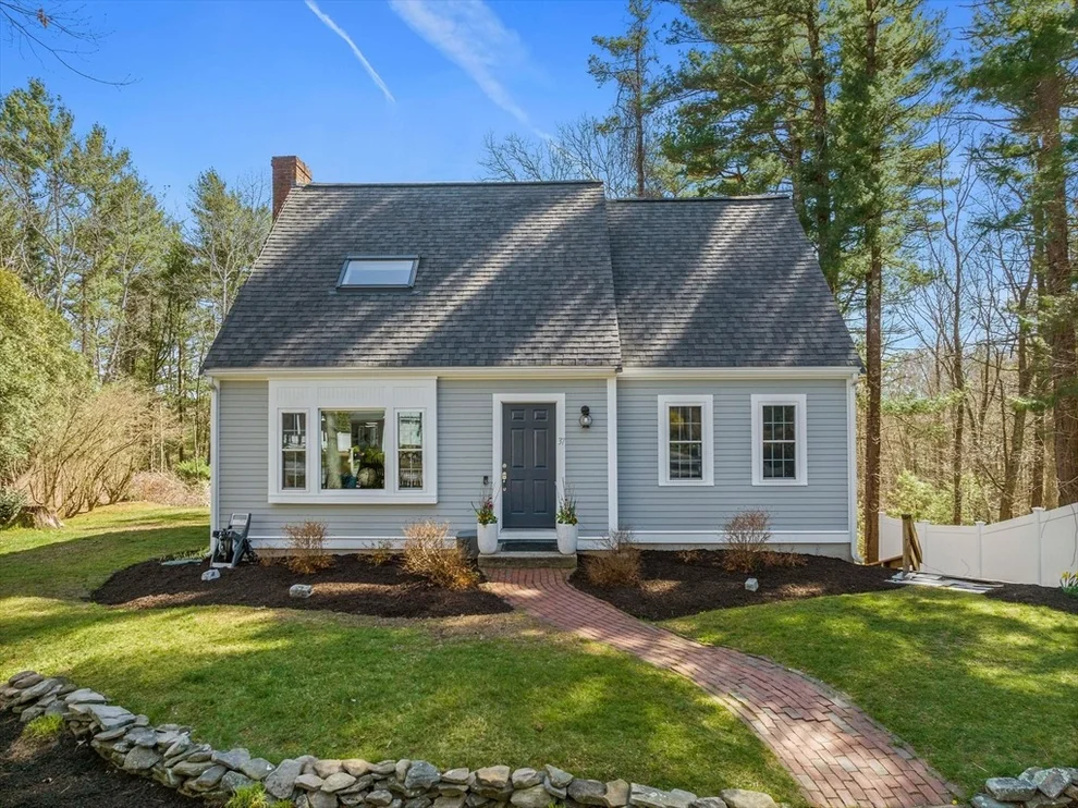 Unit for sale at 37 Forge Way, Duxbury, MA 02332