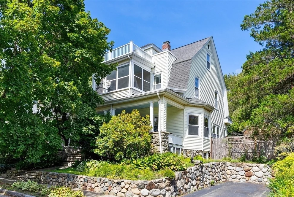 Unit for sale at 7 Woodland St, Arlington, MA 02476