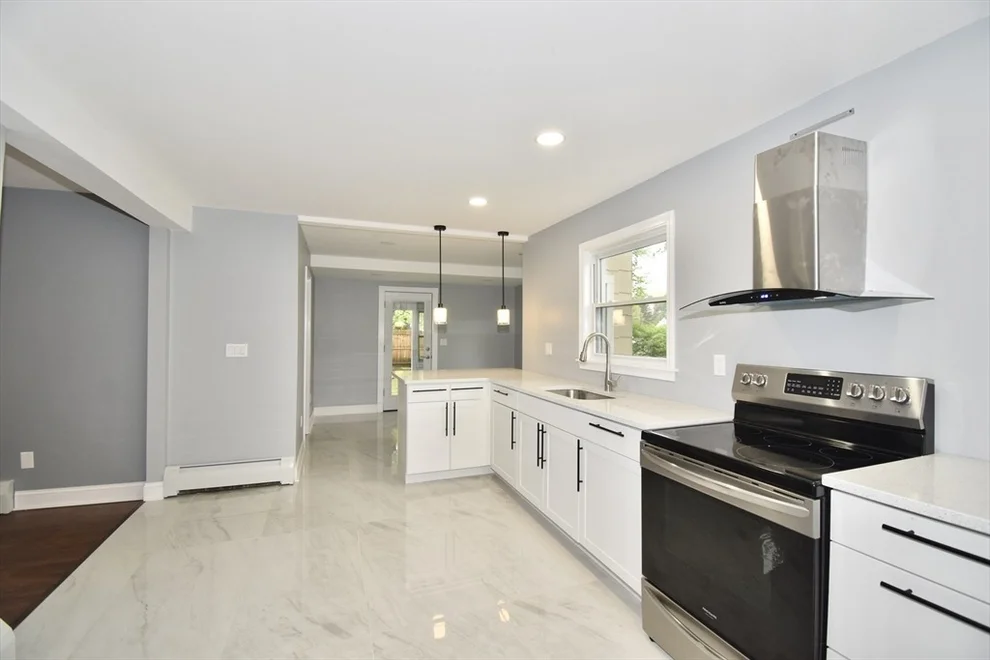 Unit for sale at 25 Pineywood Ave, Wilbraham, MA 01095
