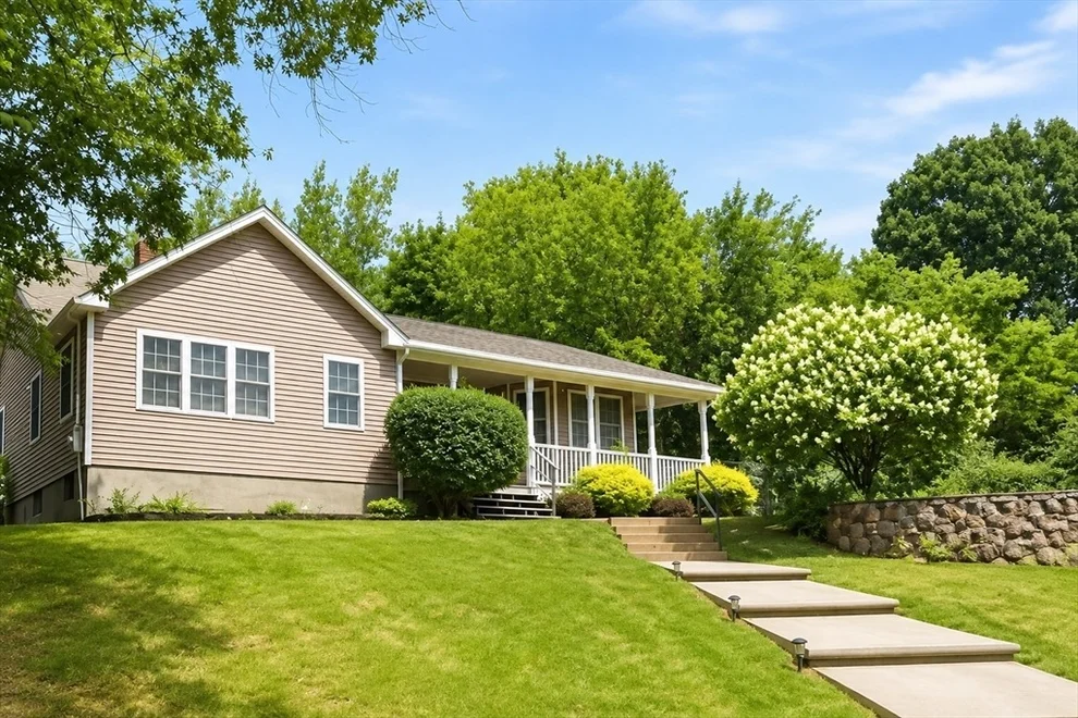 Unit for sale at 25 Robbins Ave, Dracut, MA 01826