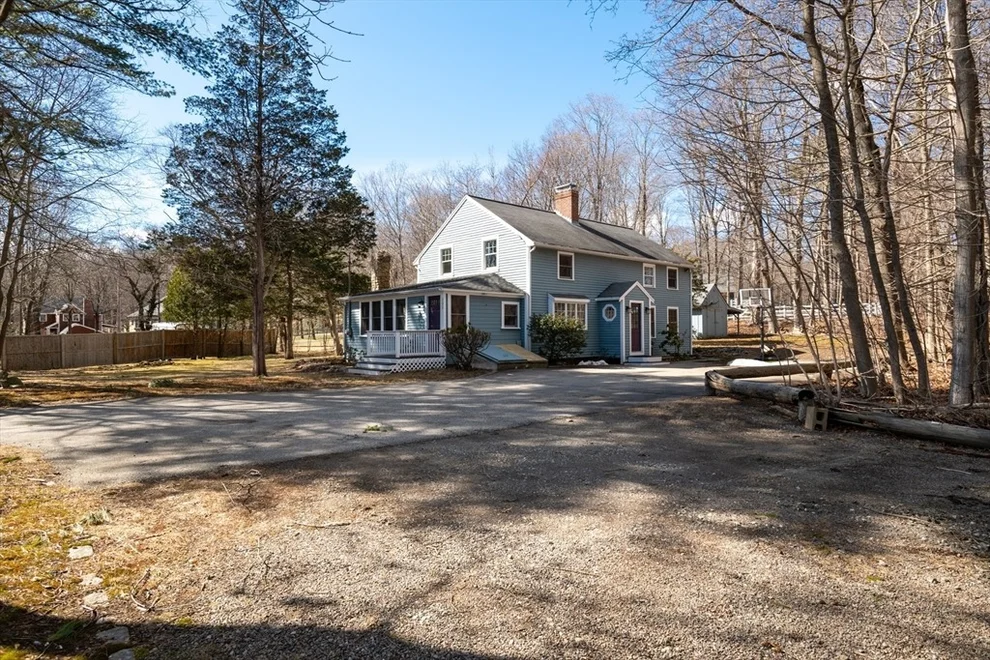 Unit for sale at 133 Topsfield Rd, Ipswich, MA 01938