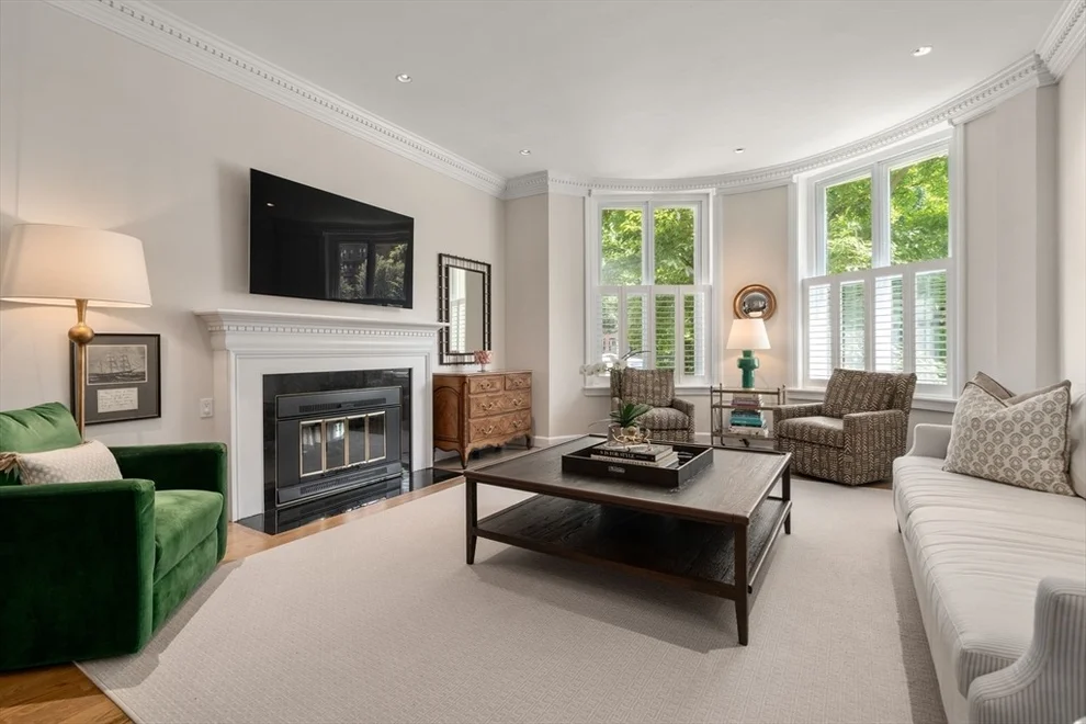 Unit for sale at 333 Commonwealth Avenue, Boston, MA 02115