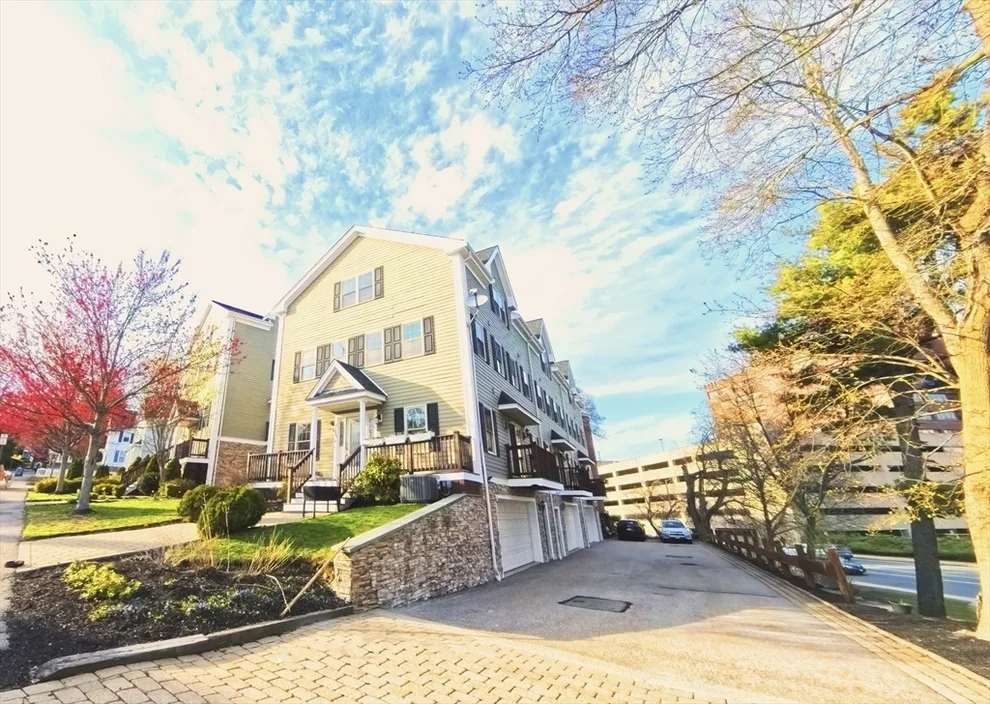Unit for sale at 248 Presidents Lane, Quincy, MA 02169