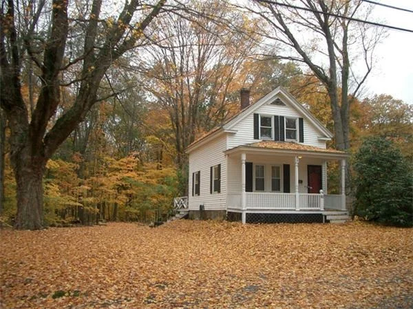 Unit for sale at 61 Pine St, Andover, MA 01810