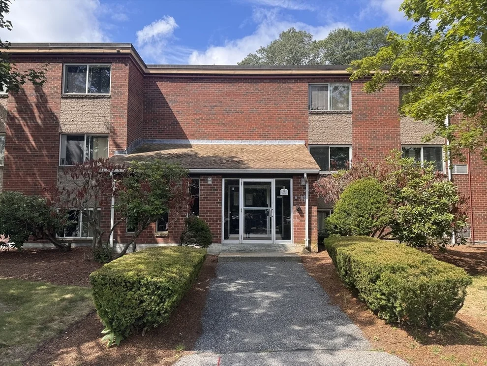 Unit for sale at 11 Weld St, Framingham, MA 01702