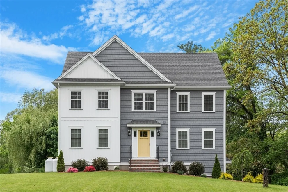 Unit for sale at 35 Lucaya Cir, Wilmington, MA 01887