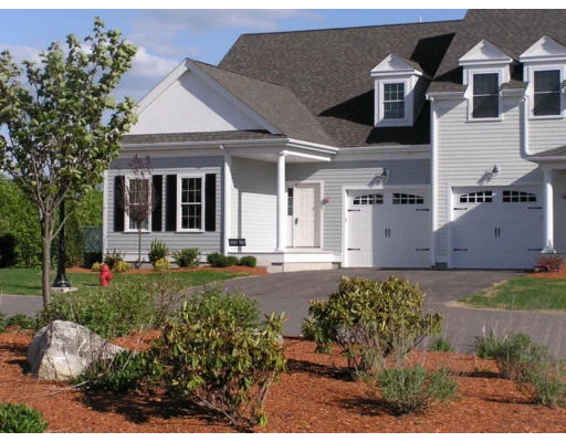 Unit for sale at 101 Meetinghouse Road, Norfolk, MA 02056