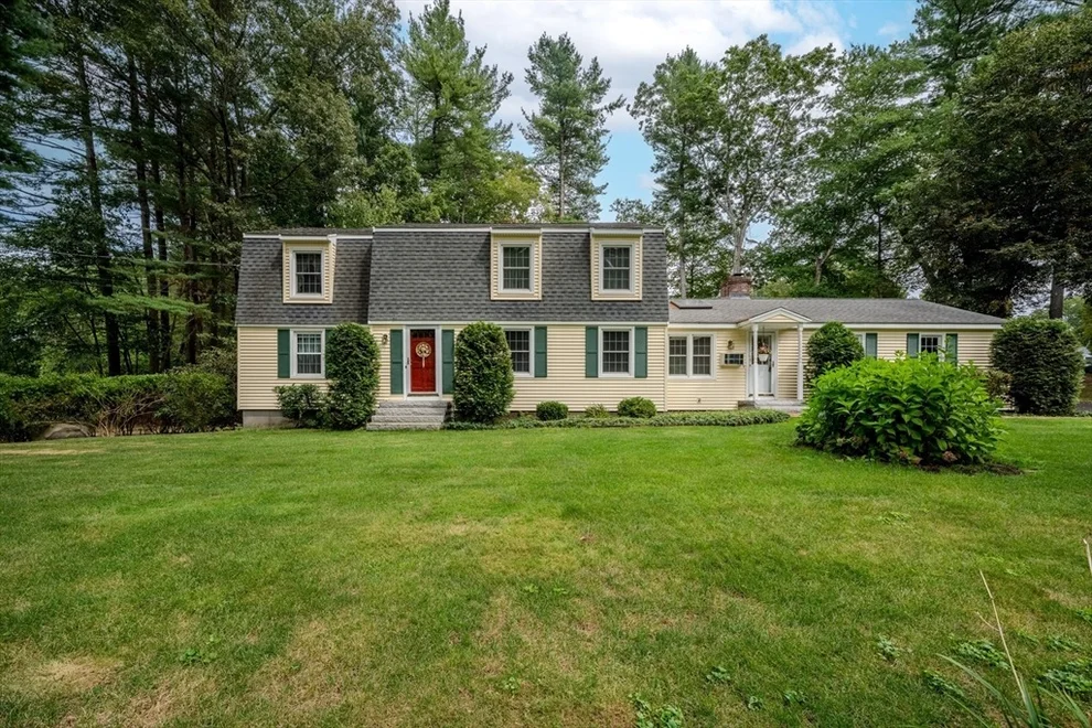 Unit for sale at 26 North Hill Rd, Westford, MA 01886