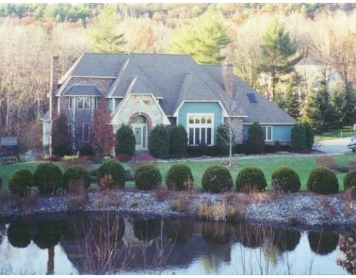 Unit for sale at 8 Grand View Road, Pelham, NH 03076