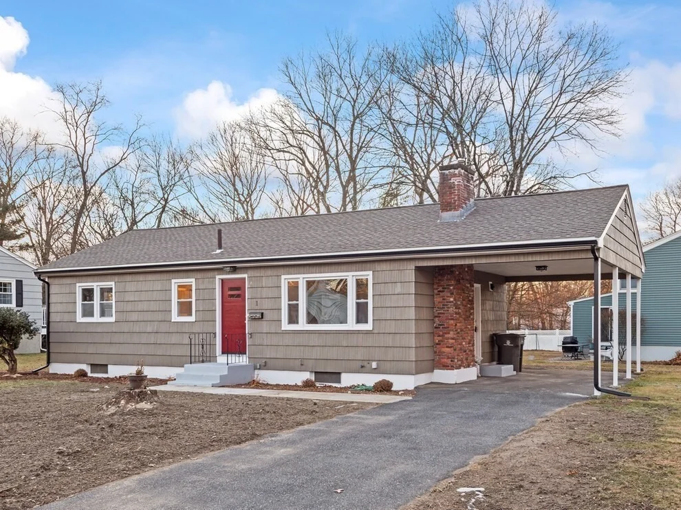 Unit for sale at 1 Foley Dr, Framingham, MA 01701