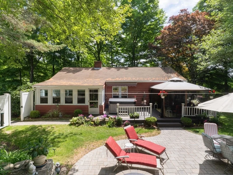 Unit for sale at 386 Pleasant St, Leicester, MA 01524