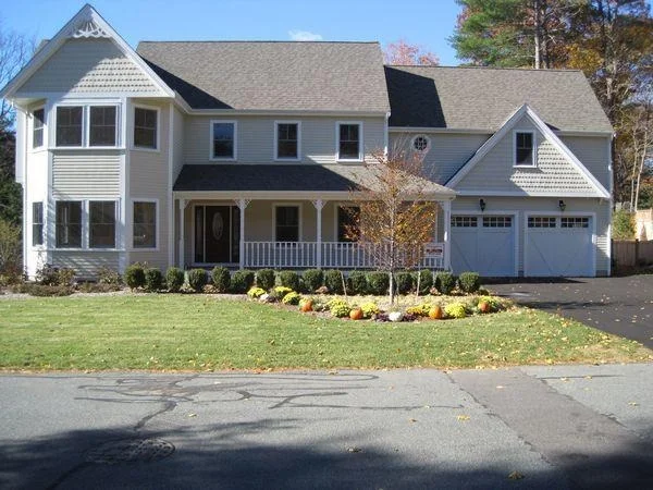 Unit for sale at 2 Berkeley Rd, Wellesley, MA 02482