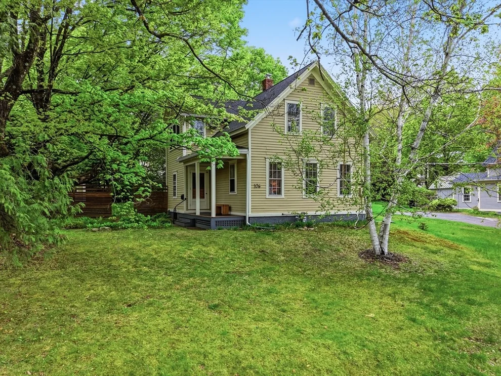 Unit for sale at 106 Chestnut St, Northampton, MA 01062