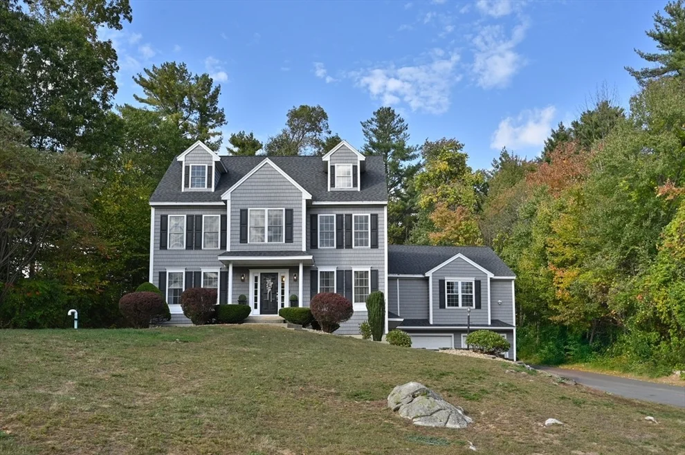 Unit for sale at 16 Autumn Woods Rd., Salem, NH 03079