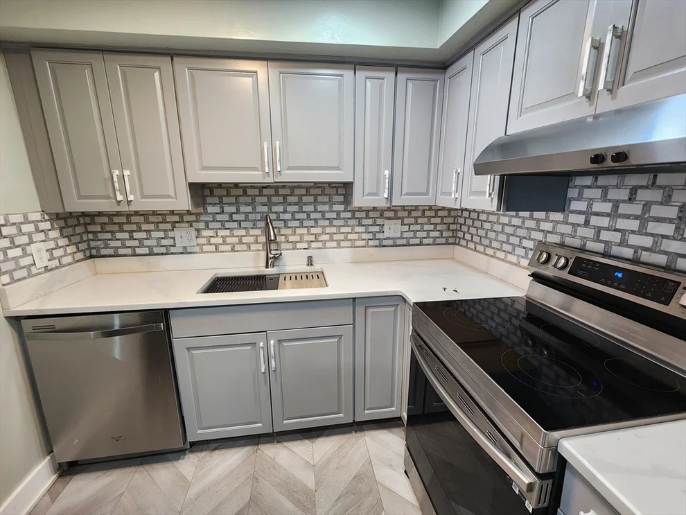 Unit for sale at 502 Oak Street, Brockton, MA 02301