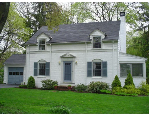 Unit for sale at 11 Hamilton Rd., Wellesley, MA 02482
