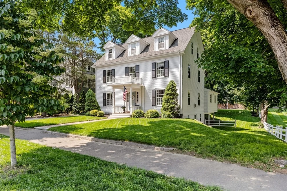 Unit for sale at 6 Leavitt St, Hingham, MA 02043