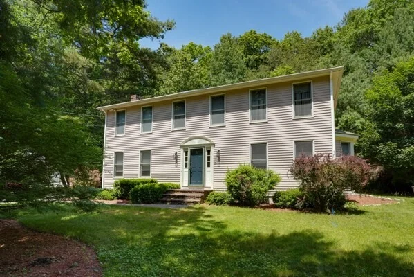 Unit for sale at 16 Beaverbrook Road, Norfolk, MA 02056