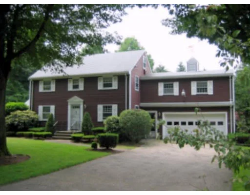 Unit for sale at 107 Great Plain Ave, Wellesley, MA 02482