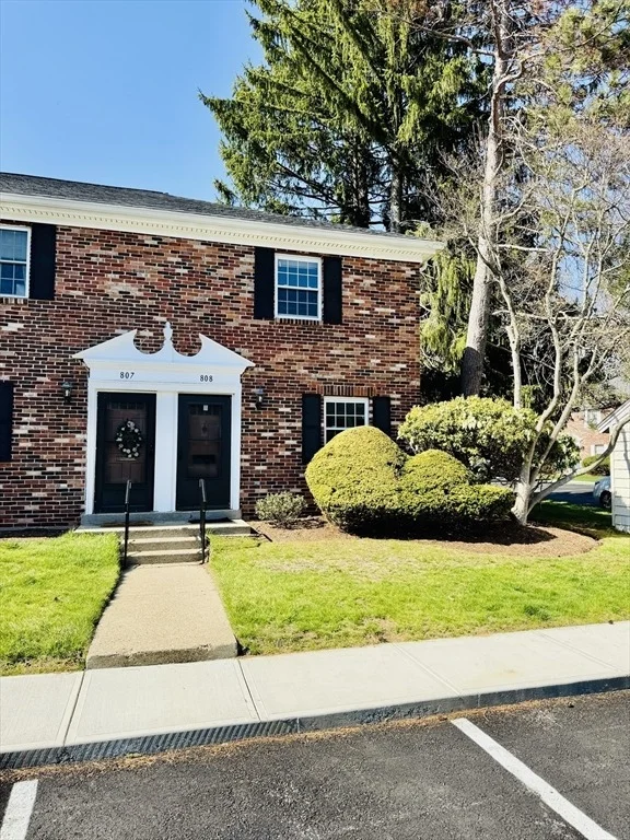 Unit for sale at 808 Windsor Dr, Framingham, MA 01701