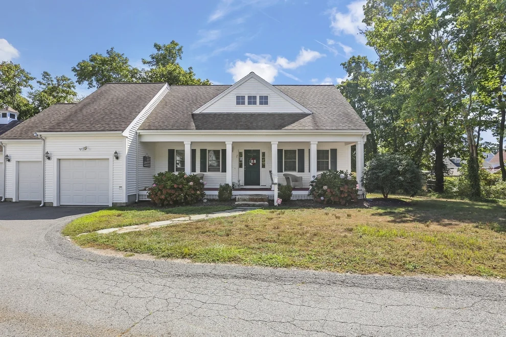 Unit for sale at 2 Rosemary Ln, Wareham, MA 02571