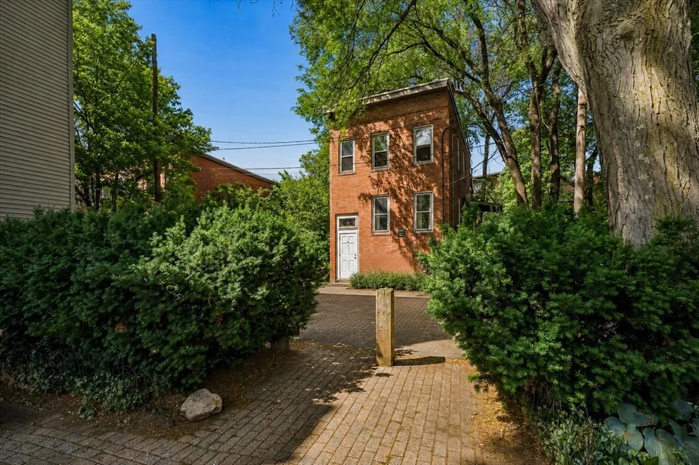Unit for sale at 10 Eldridge Pl, Chelsea, MA 02150