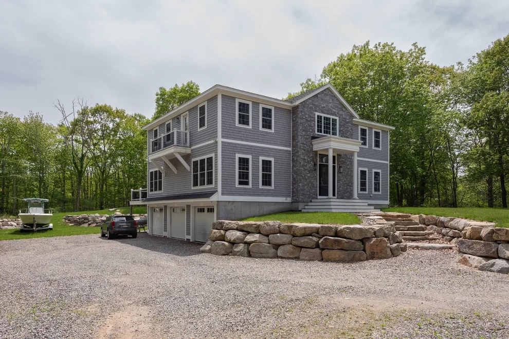 Unit for sale at 3 Toronto Ave, Gloucester, MA 01930