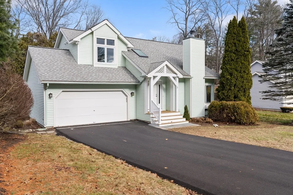Unit for sale at 5 Lanes End, Natick, MA 01760