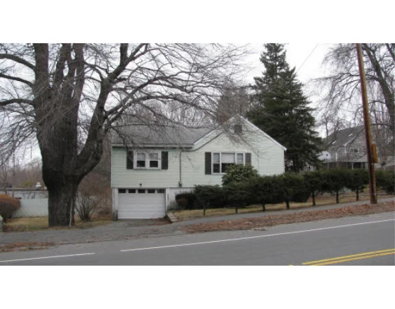 Unit for sale at 250 Sutton St, North Andover, MA 01845