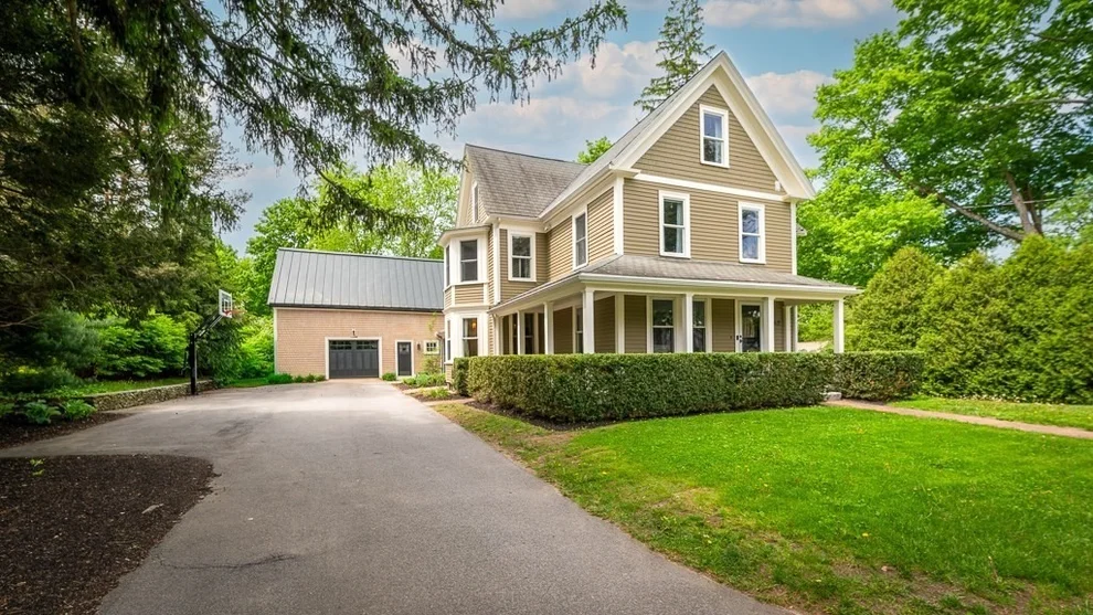 Unit for sale at 142 Asbury Street, Hamilton, MA 01982