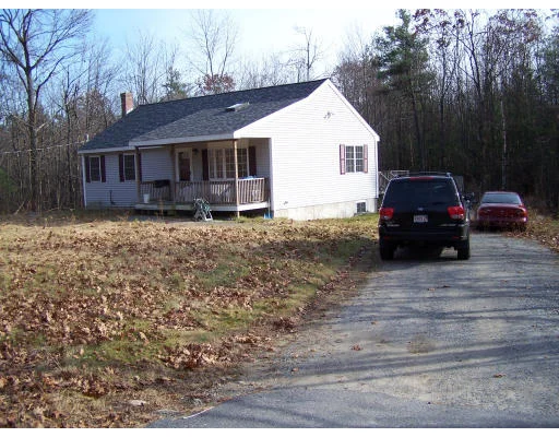 Unit for sale at 379 Chapel St, Gardner, MA 01440