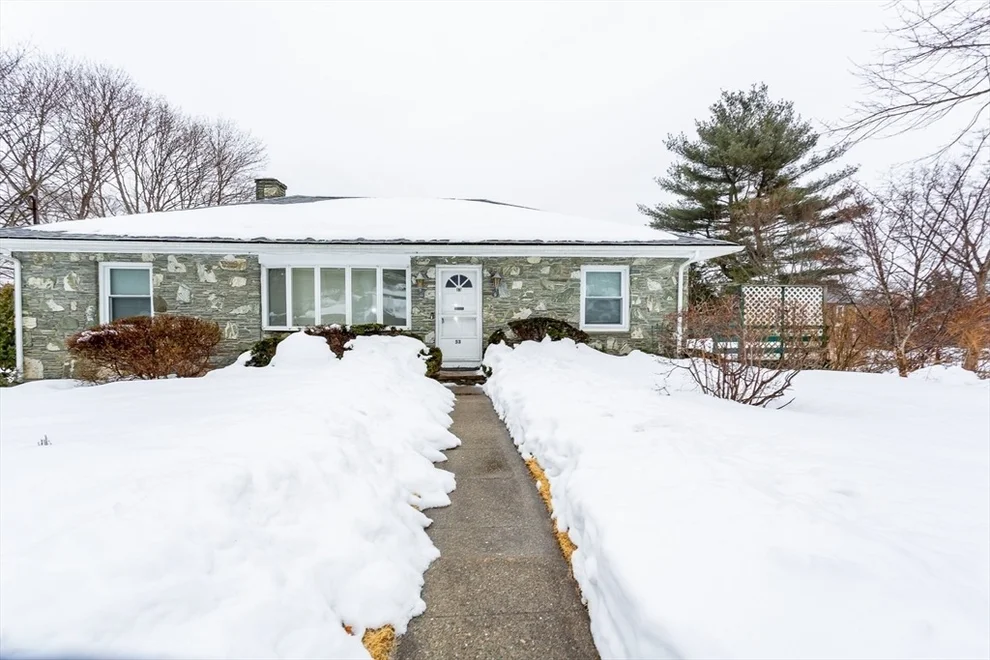 Unit for sale at 53 Lindsey Ln, Swansea, MA 02777