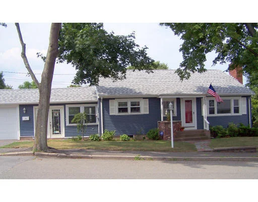 Unit for sale at 11 Grandview Avenue, Peabody, MA 01960