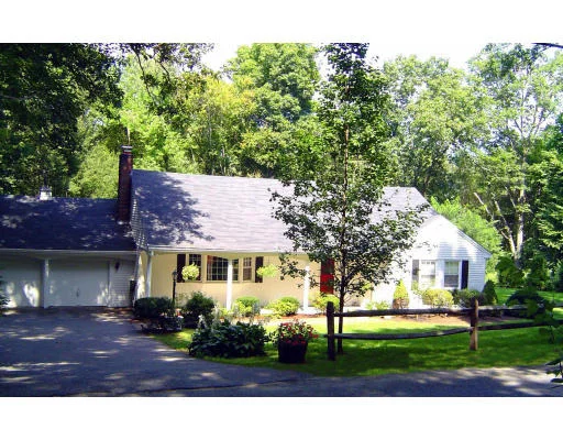 Unit for sale at 271 Russell Street, Carlisle, MA 01741