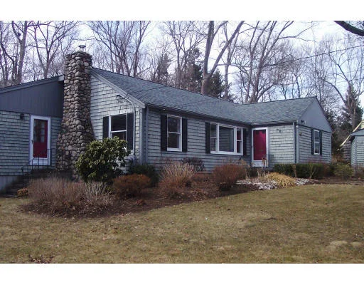 Unit for sale at 123 Central St, Hingham, MA 02043