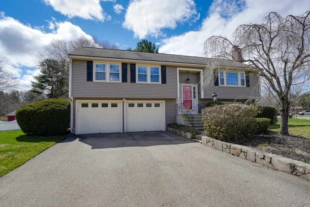 Unit for sale at 268 Davis St, Northborough, MA 01532