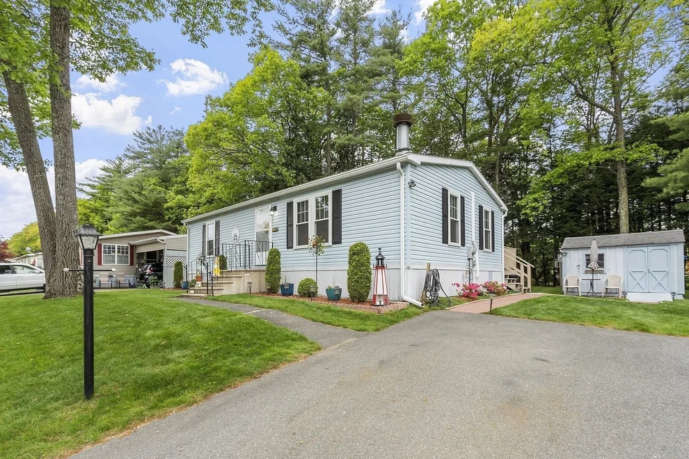 Unit for sale at 139 Millers River Dr, Athol, MA 01331