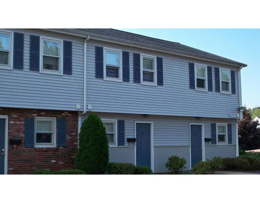 Unit for sale at 8 Crestview Dr, Spencer, MA 01562